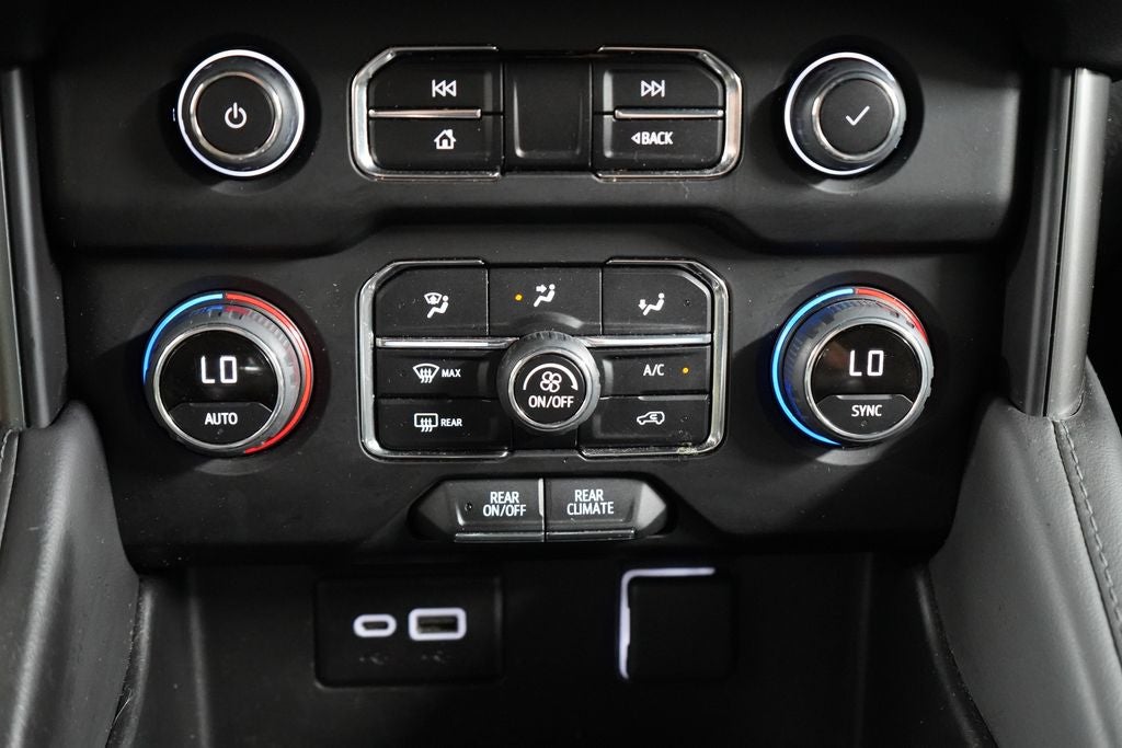 2023 Chevrolet Suburban LS