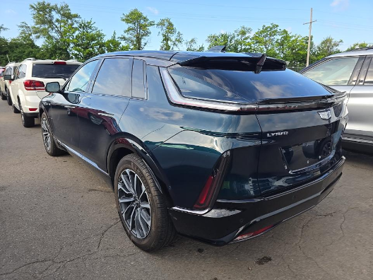 2024 Cadillac LYRIQ Sport