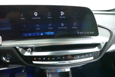 2024 Cadillac LYRIQ Sport