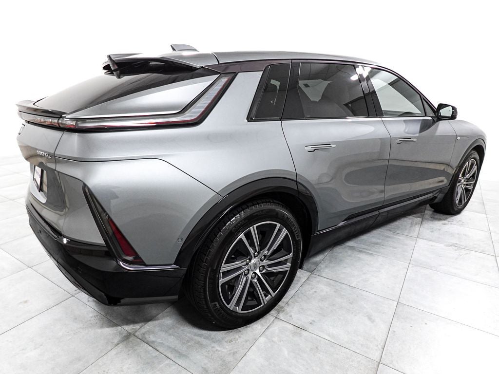 2024 Cadillac LYRIQ Sport