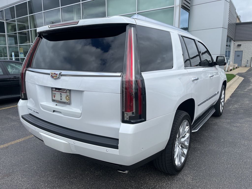 2020 Cadillac Escalade Luxury