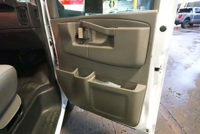 2022 Chevrolet Express 3500 Work Van Cutaway