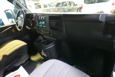 2022 Chevrolet Express 3500 Work Van Cutaway
