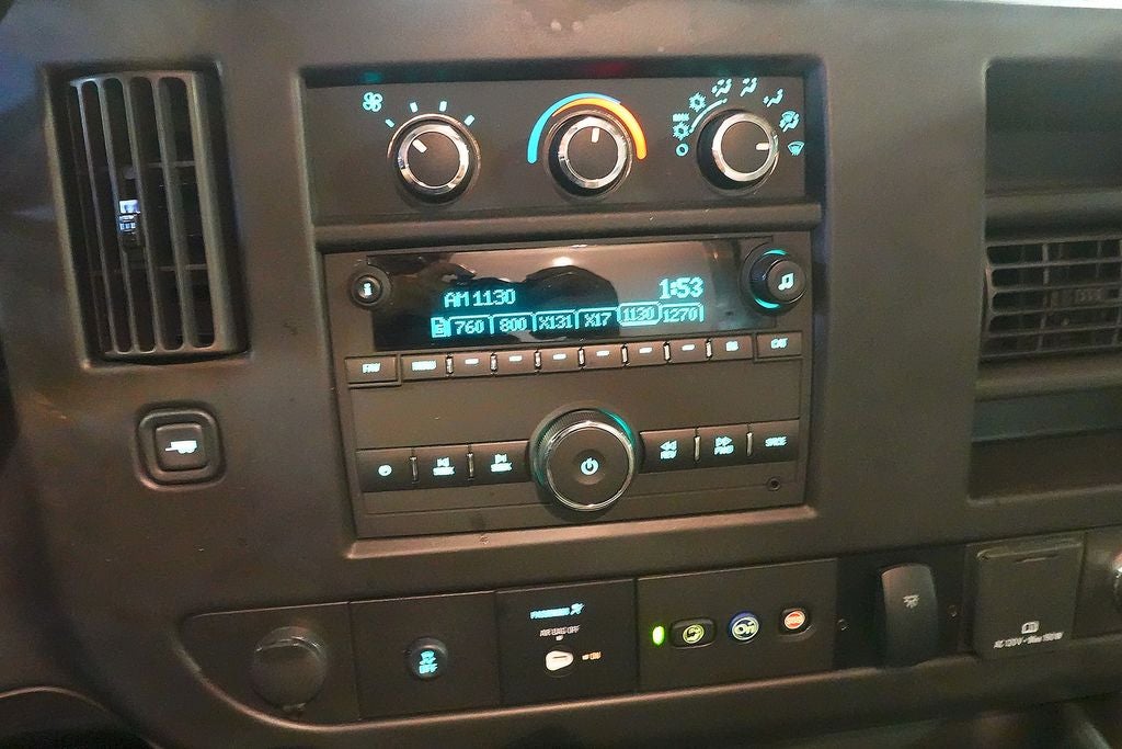 2022 Chevrolet Express 3500 Work Van Cutaway