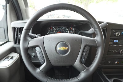 2022 Chevrolet Express 3500 Work Van Cutaway