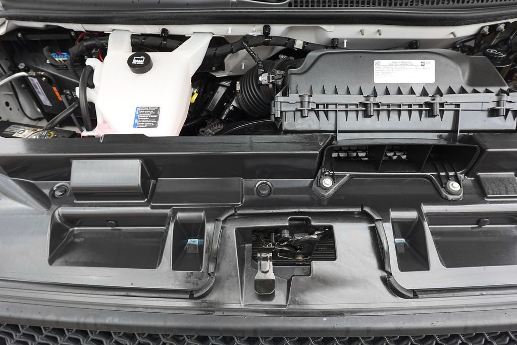 2022 Chevrolet Express 3500 Work Van Cutaway