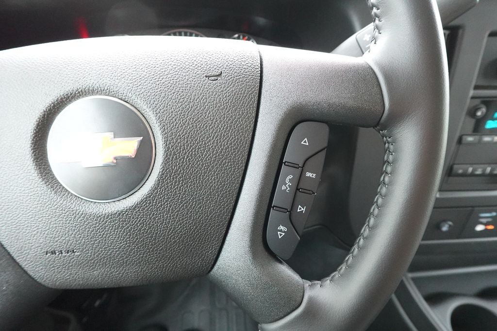 2022 Chevrolet Express 3500 Work Van Cutaway