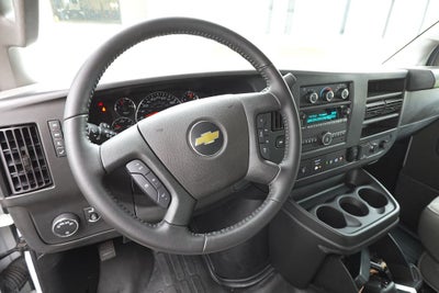 2022 Chevrolet Express 3500 Work Van Cutaway