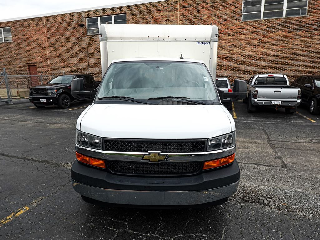2022 Chevrolet Express 3500 Work Van Cutaway