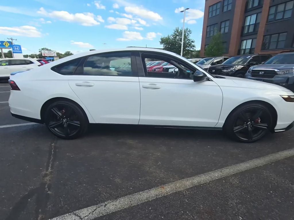 2023 Honda Accord Hybrid Sport-L