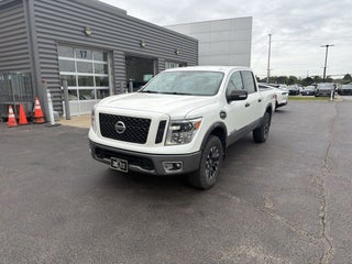 2017 Nissan Titan PRO-4X