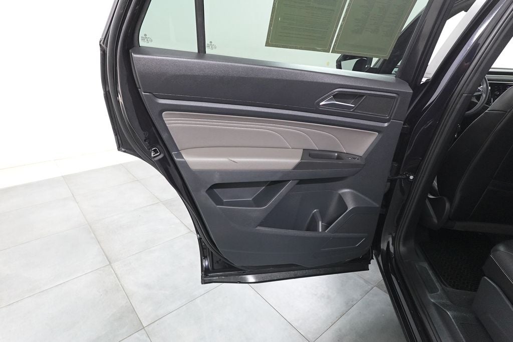 2022 Volkswagen Atlas Cross Sport 2.0T SE w/Technology