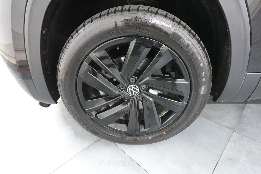 2022 Volkswagen Atlas Cross Sport 2.0T SE w/Technology