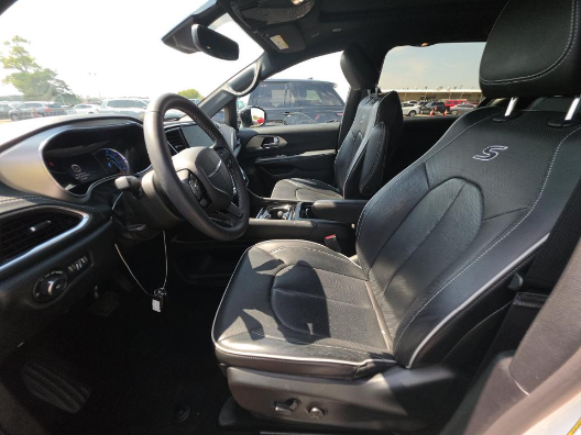 2023 Chrysler Pacifica Hybrid Limited