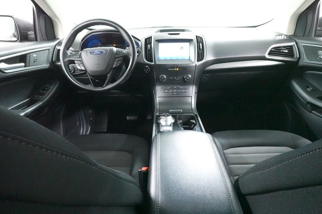 2020 Ford Edge SE