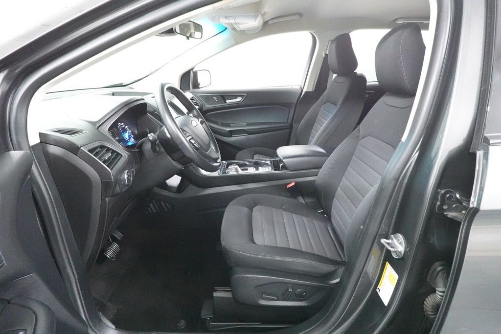 2020 Ford Edge SE