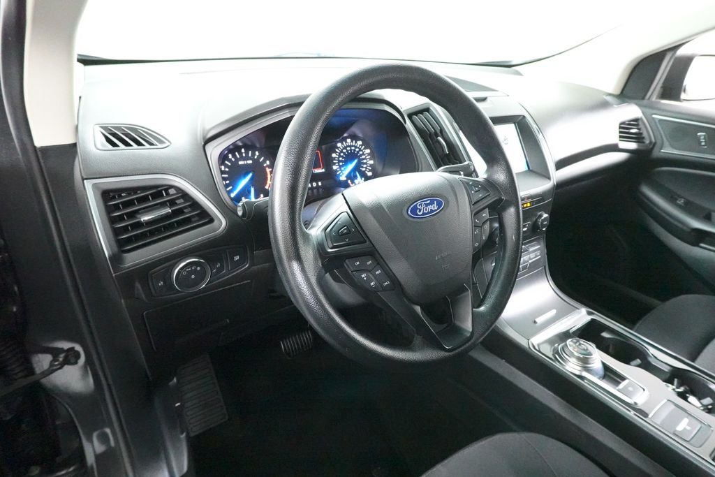 2020 Ford Edge SE