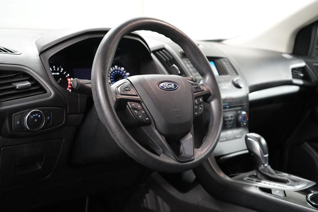 2016 Ford Edge SE
