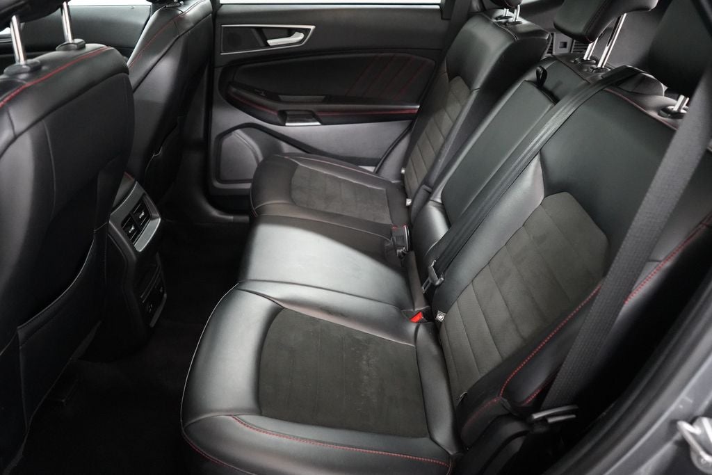 2022 Ford Edge ST Line