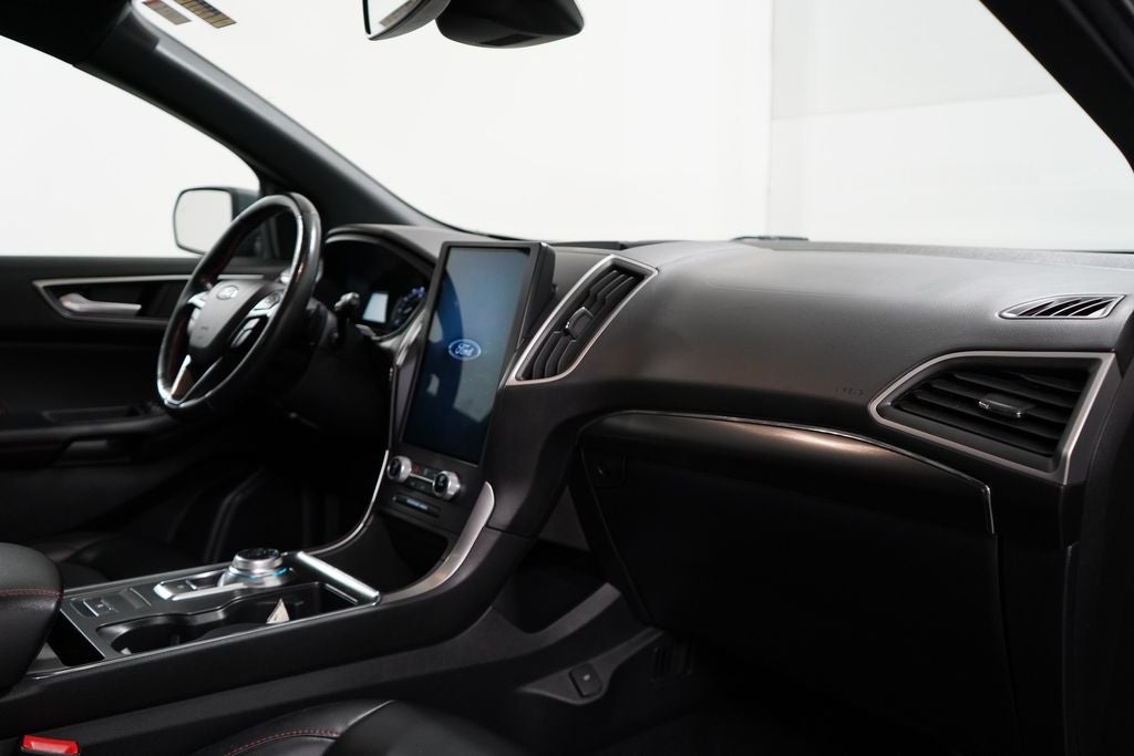 2022 Ford Edge ST Line