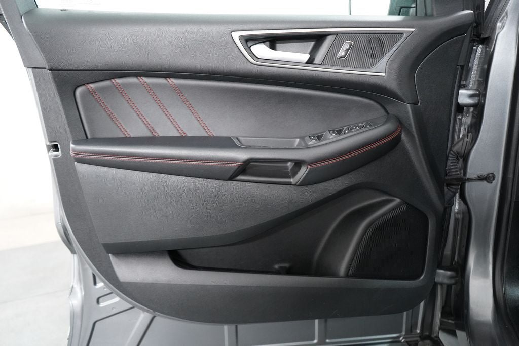 2022 Ford Edge ST Line