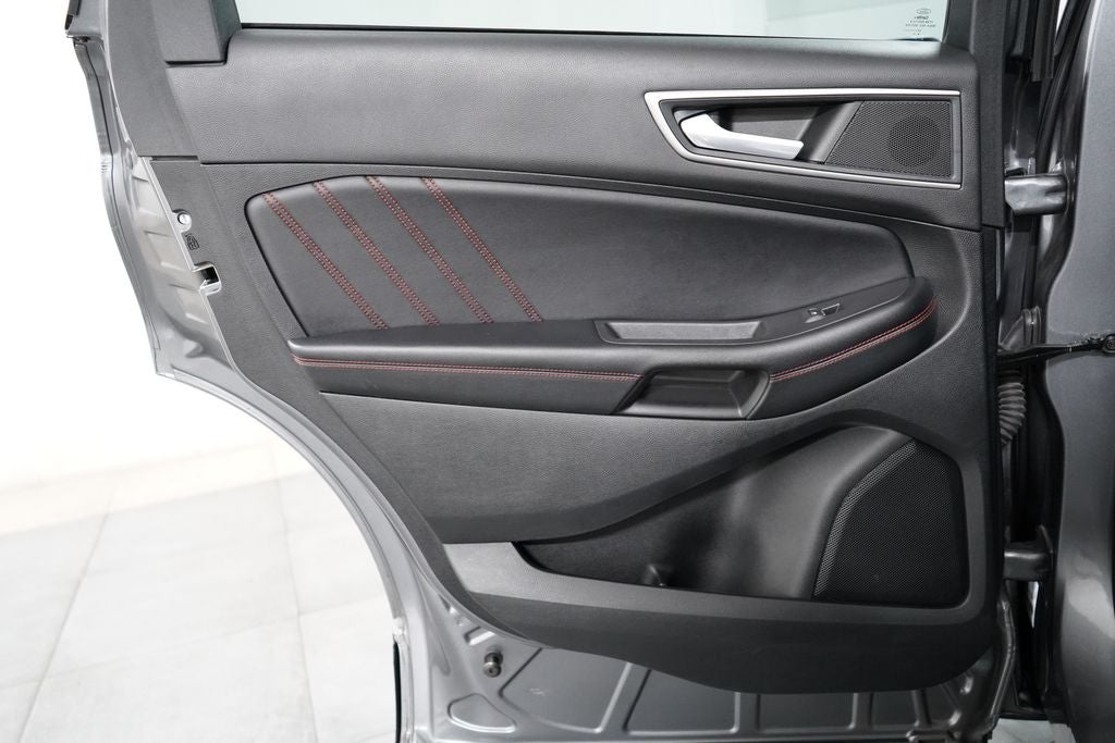 2022 Ford Edge ST Line