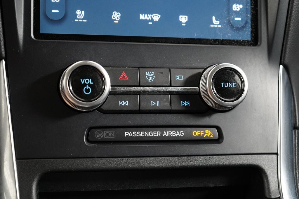 2023 Ford Edge Titanium
