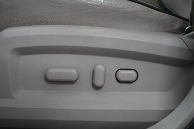 2012 Lincoln MKX Base