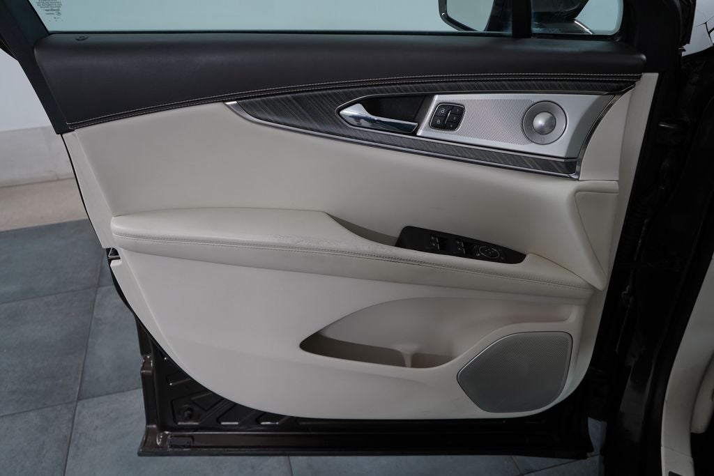 2019 Lincoln Nautilus Black Label