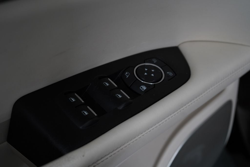 2019 Lincoln Nautilus Black Label