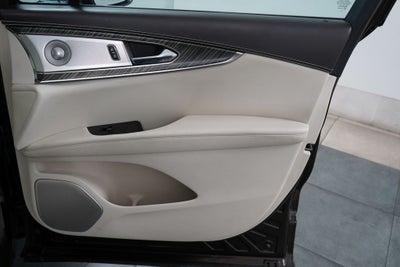 2019 Lincoln Nautilus Black Label