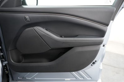 2022 Ford Mustang Mach-E Select
