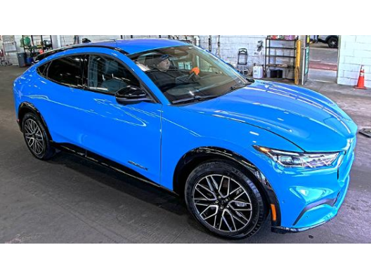 2024 Ford Mustang-Mach-e Premium's photo