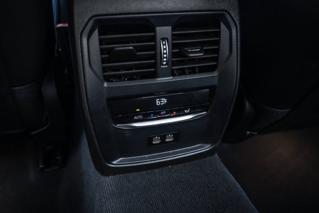2024 BMW 3 Series 330i xDrive