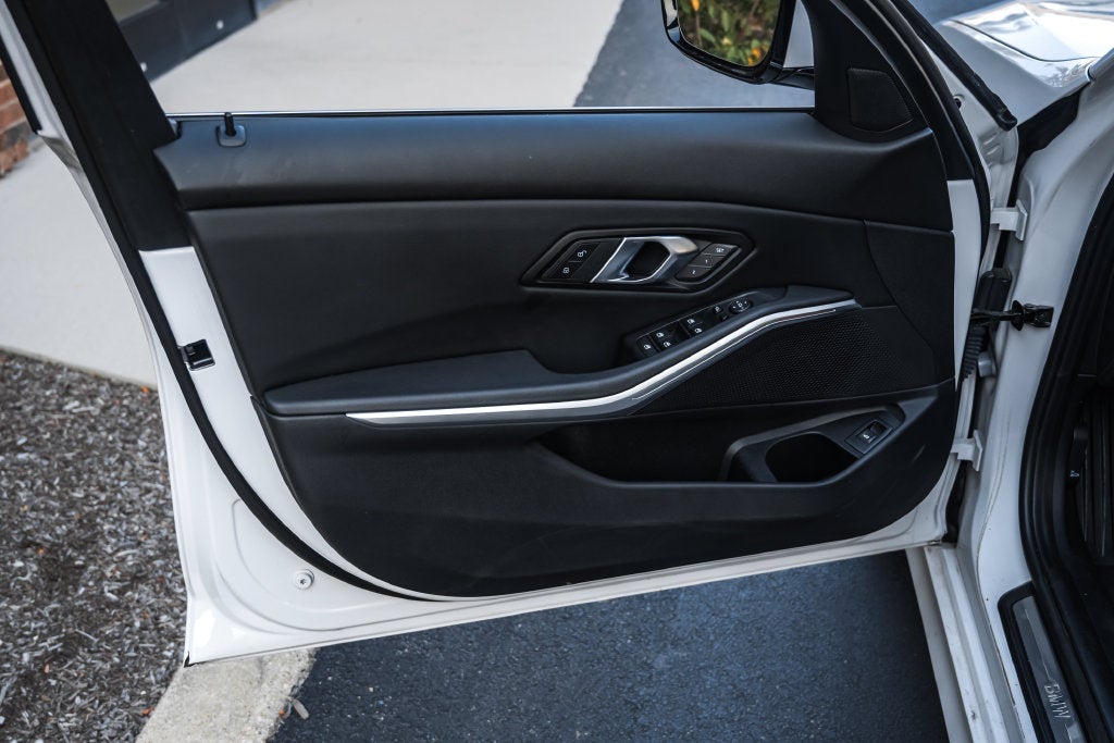 2024 BMW 3 Series 330i xDrive