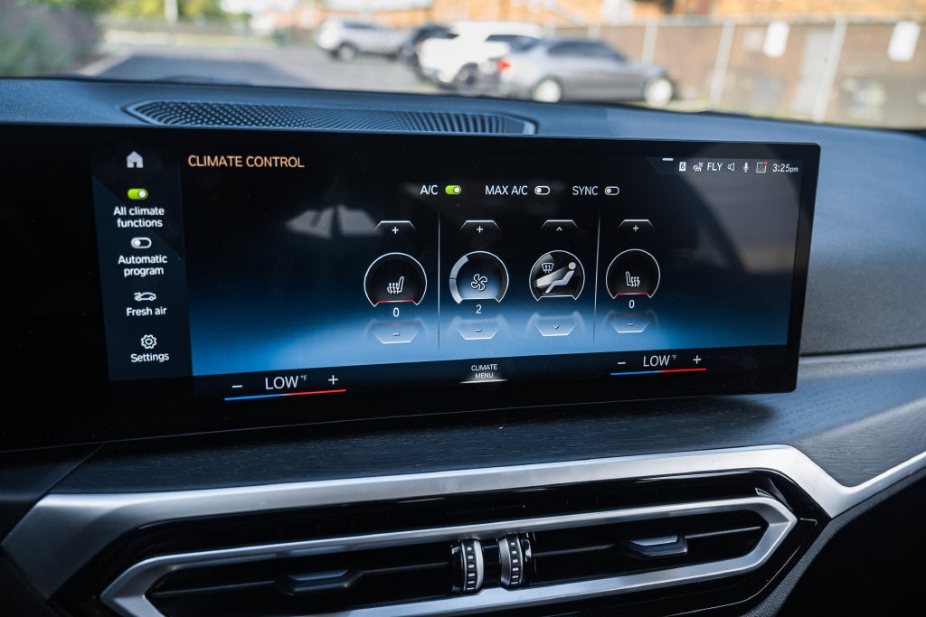 2024 BMW 3 Series 330i xDrive