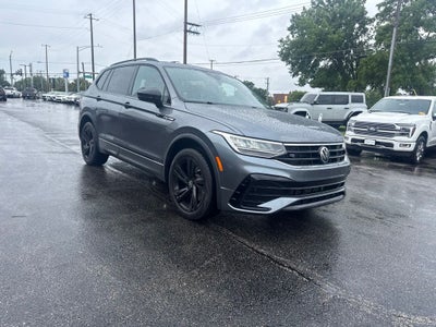 2024 Volkswagen Tiguan 2.0T SE R-Line Black