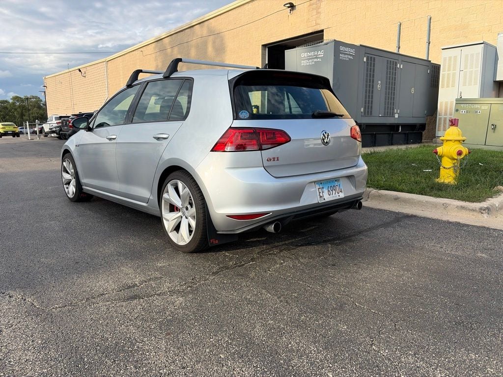 2017 Volkswagen Golf GTI Base