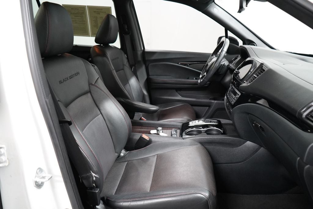 2022 Honda Pilot Black Edition