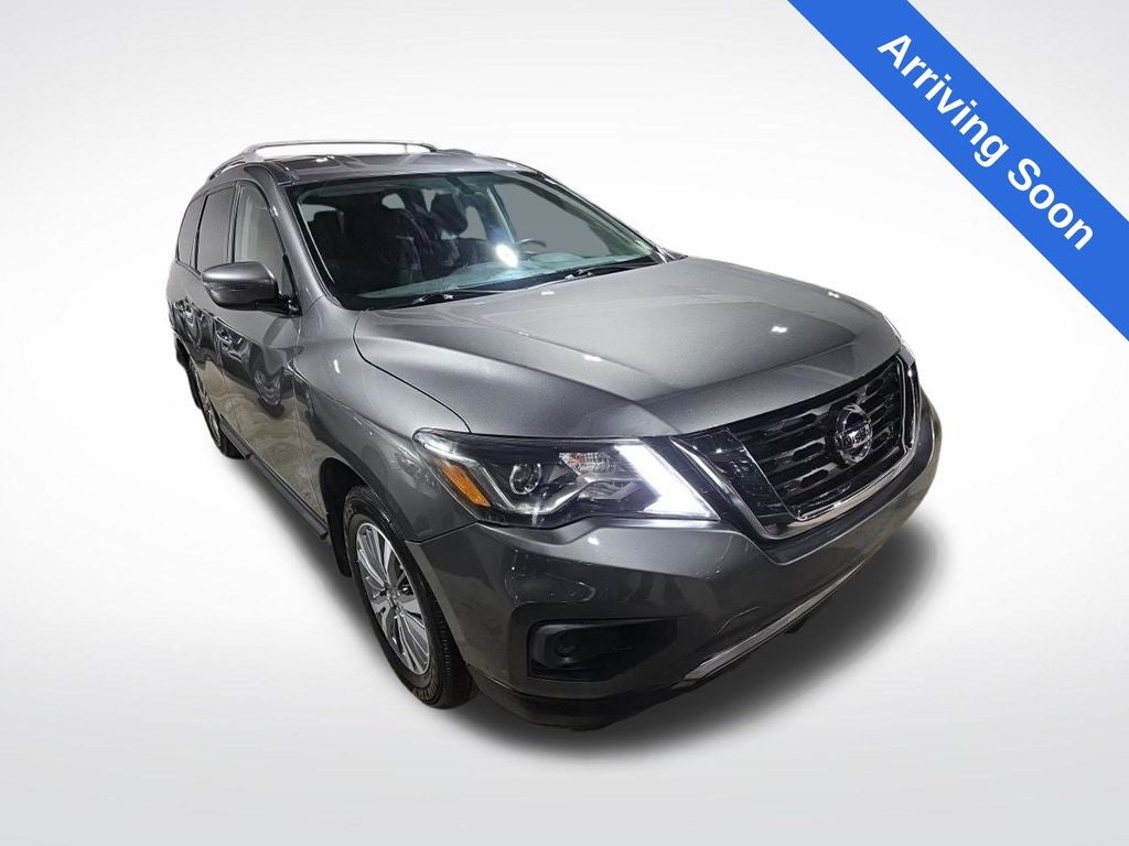 2020 Nissan Pathfinder S