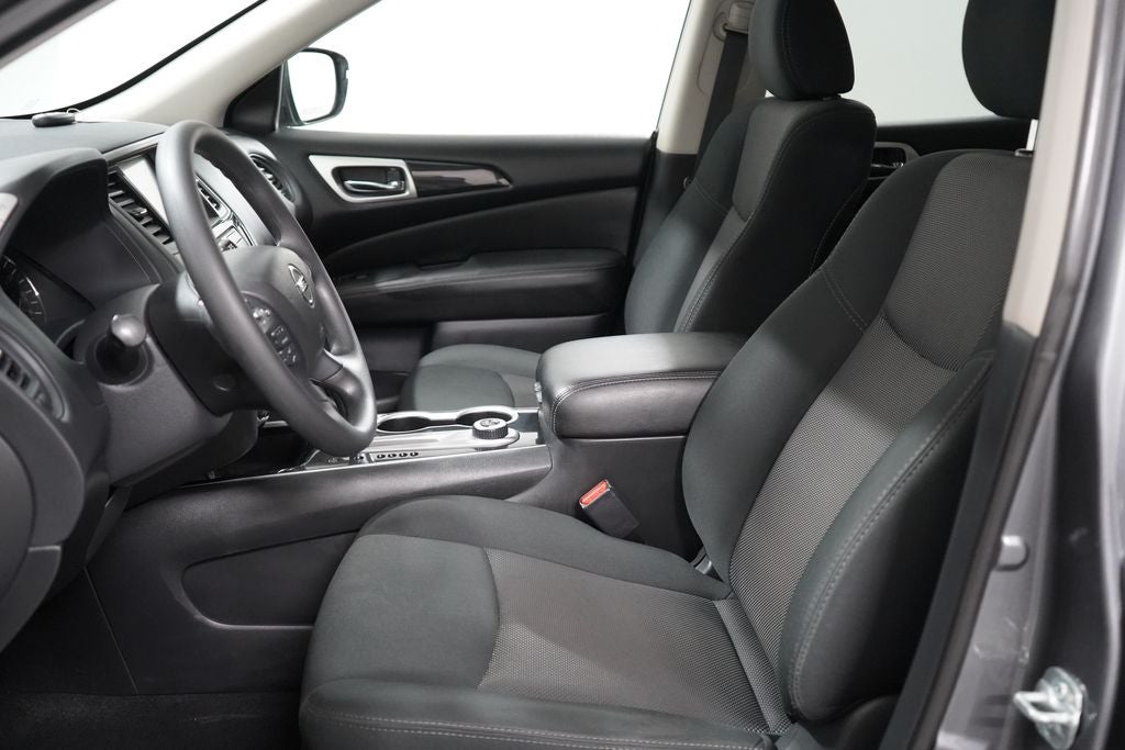 2020 Nissan Pathfinder S