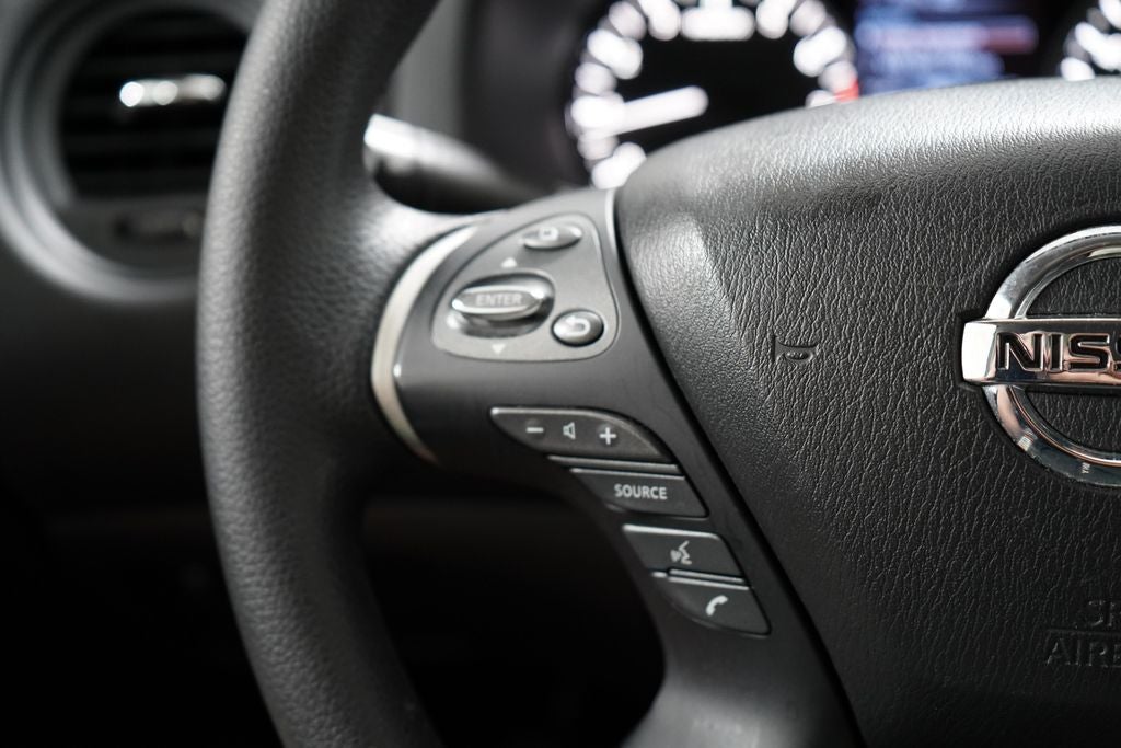 2020 Nissan Pathfinder S