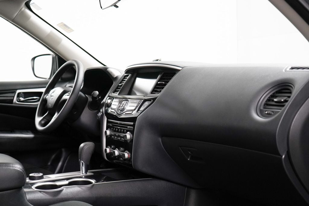 2020 Nissan Pathfinder S