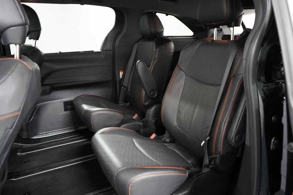2024 Toyota Sienna XSE 7 Passenger