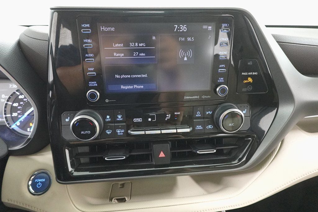 2022 Toyota Highlander Hybrid XLE