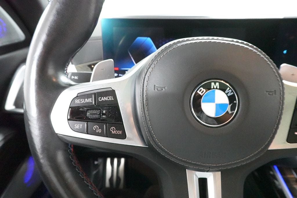 2023 BMW X7 M60i
