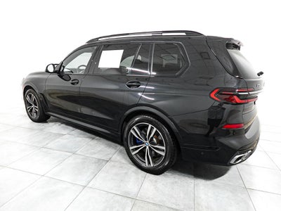 2023 BMW X7 M60i