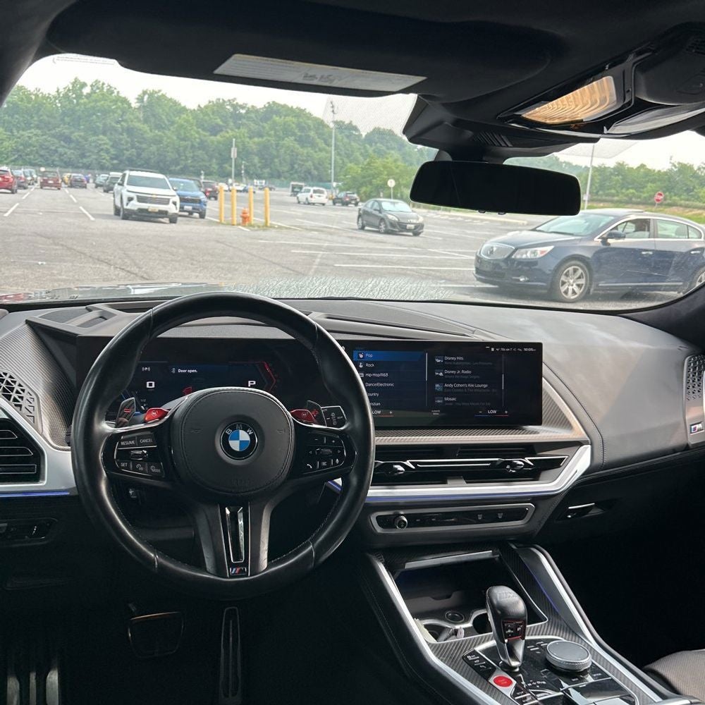 2023 BMW XM Base