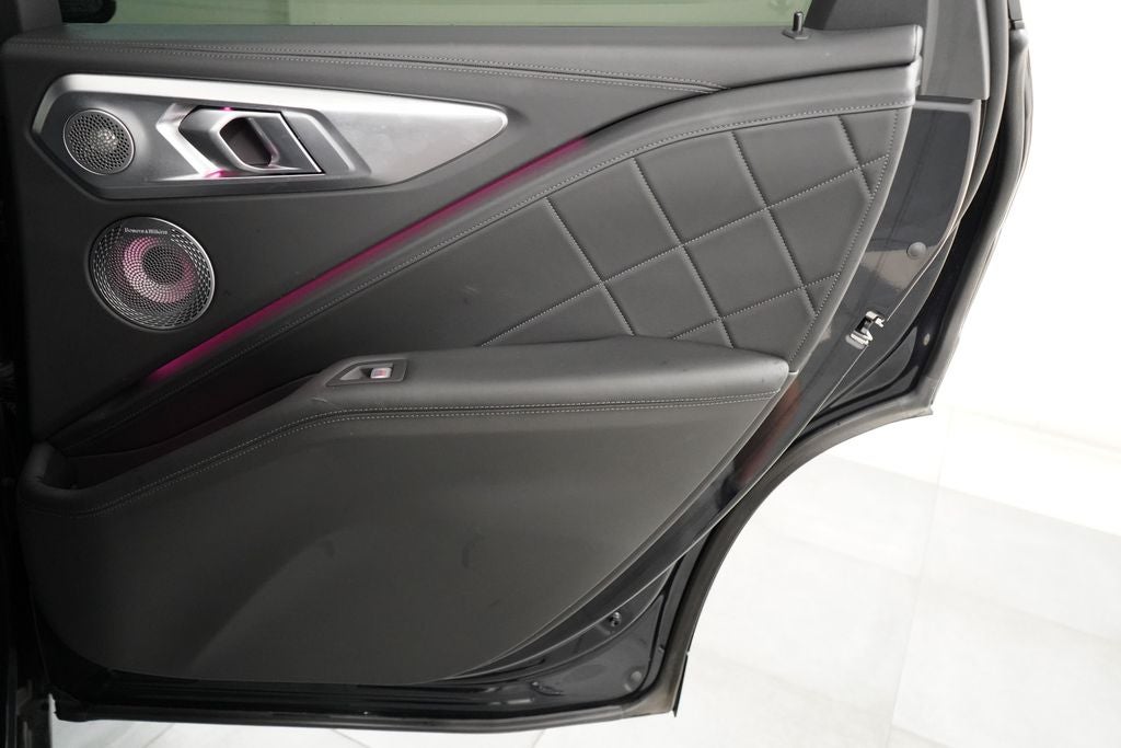 2023 BMW XM Base