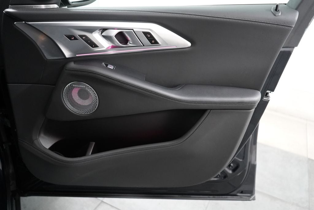 2023 BMW XM Base
